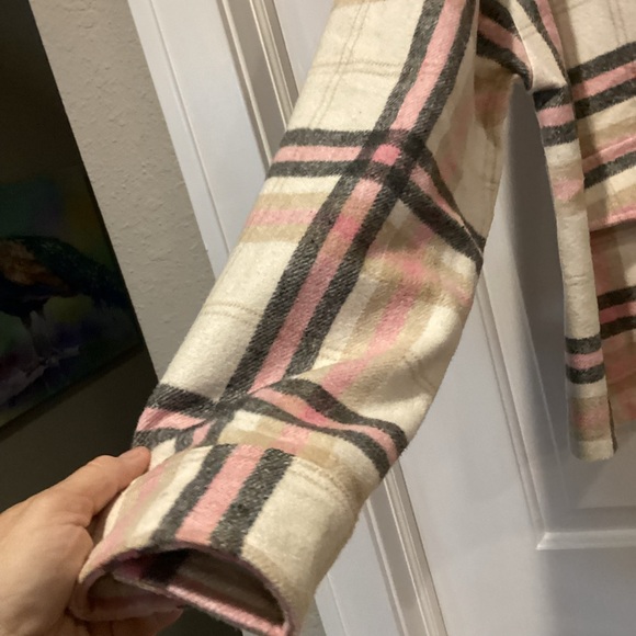 🫐Plaid Women's Jacket in Pink and Cream - Picture 6 of 12